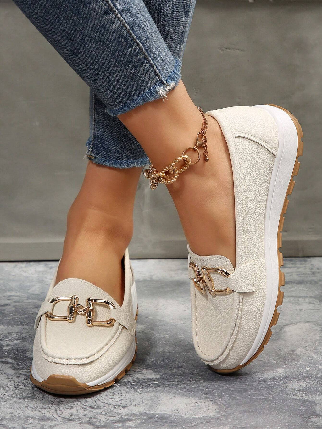 Women's Elegant Loafers with Metal Accent