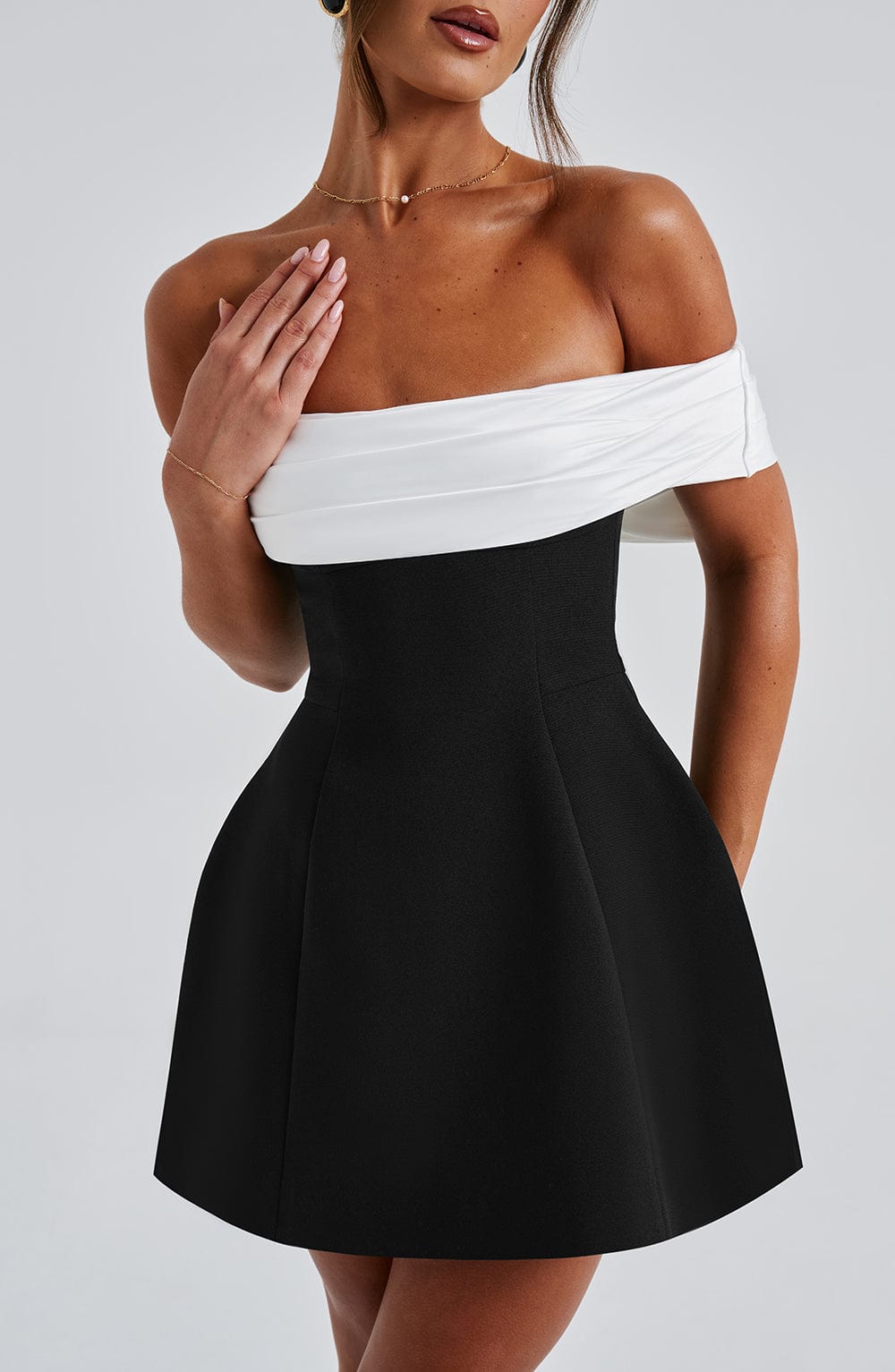 Women's Off-the-Shoulder Mini Cocktail Dress