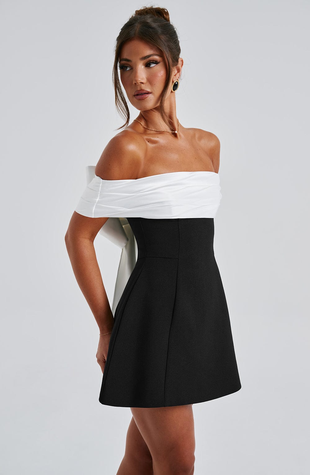 Women's Off-the-Shoulder Mini Cocktail Dress