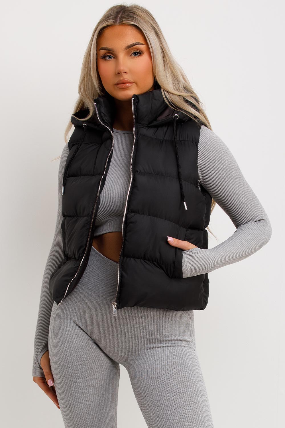 Women's Puffer Jacket with Hood and Zip Pockets