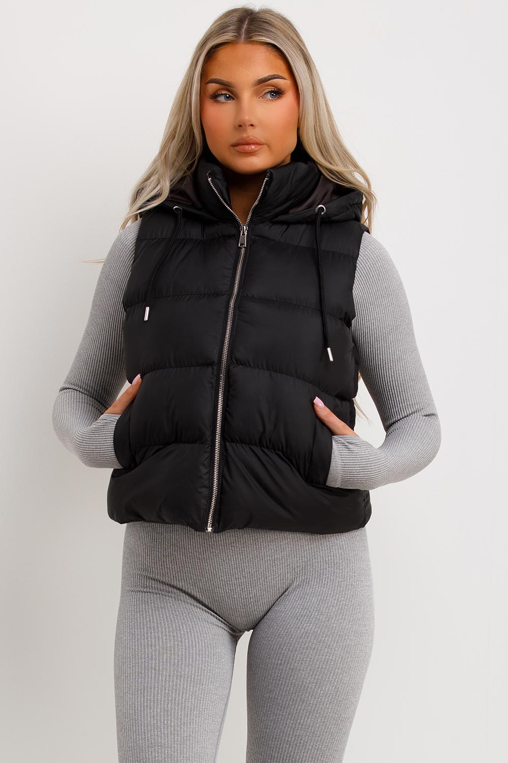 Women's Puffer Jacket with Hood and Zip Pockets