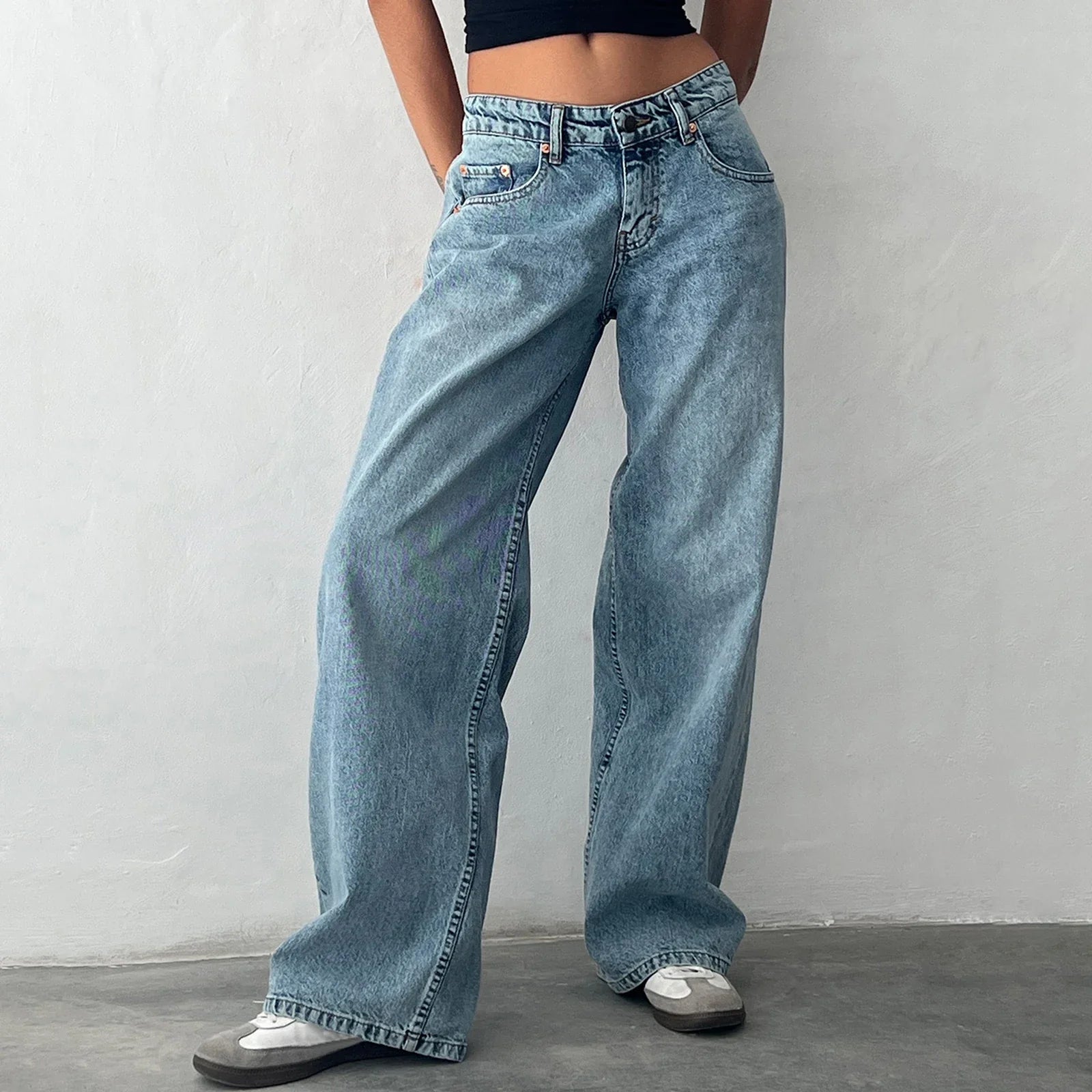 Women's Wide Leg Jeans with Vintage Style