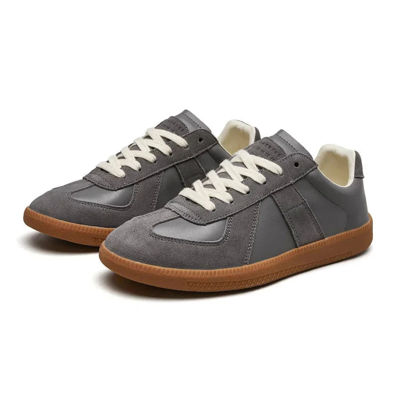 Men's Classic Retro Low-Top Sneakers